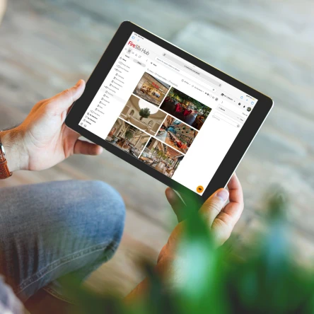 De FireSilx Hub weergegeven op een iPad