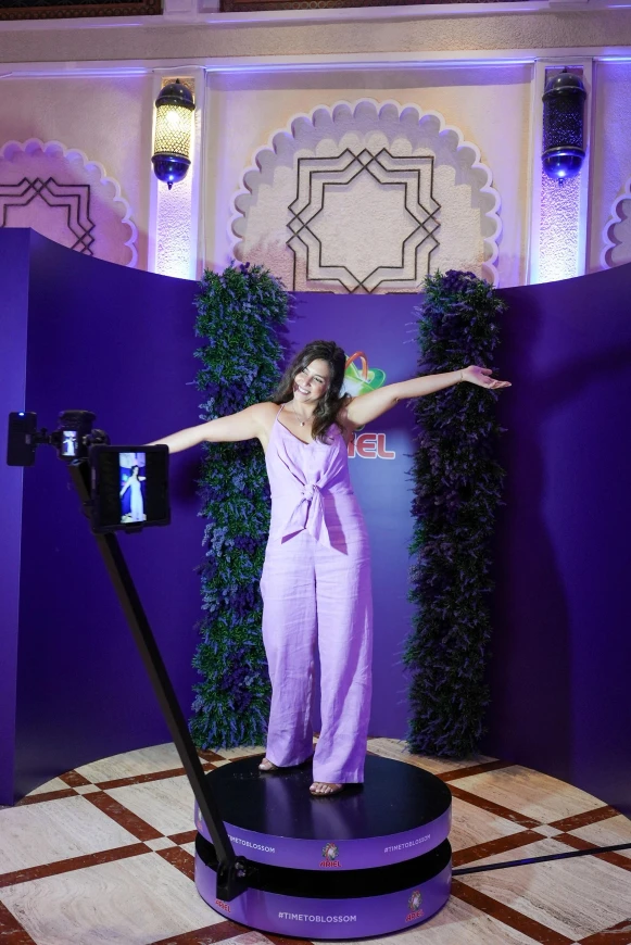 vlammenbomen op het podium